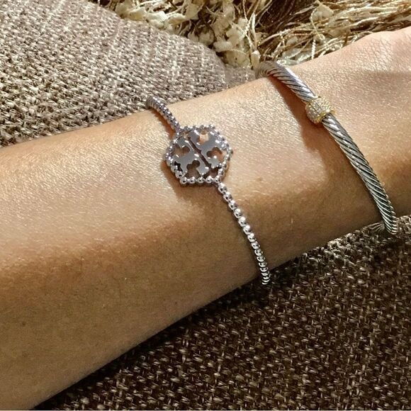 TORY BURCH HEXAGON SILVER OPEN BRACELET - Picture 2 of 7